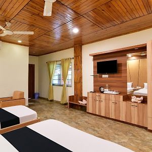 Townhouse Oak Gorumara Jungle Resort